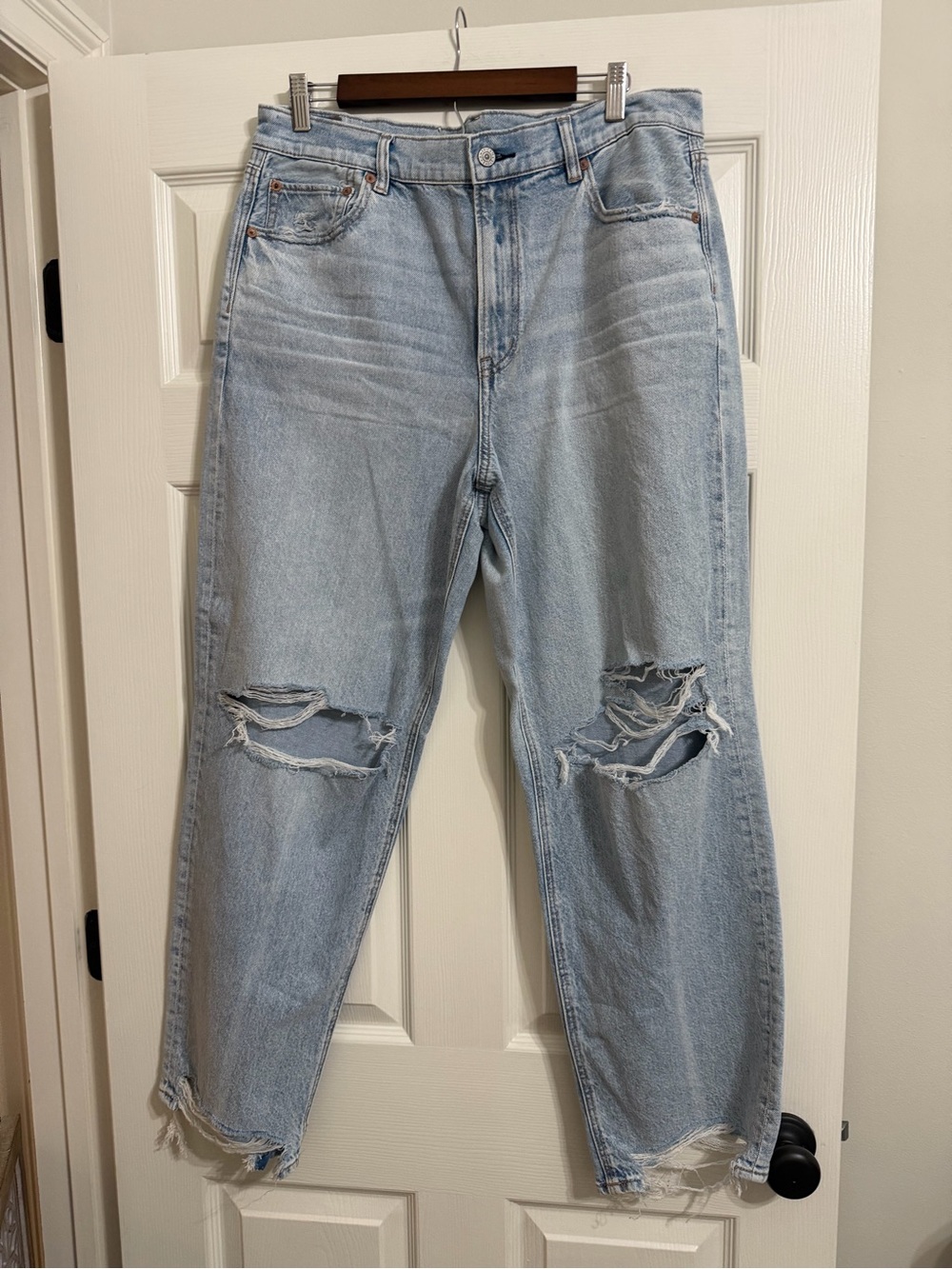 American Eagle Outfitters super high rise baggy straight strigid jeans